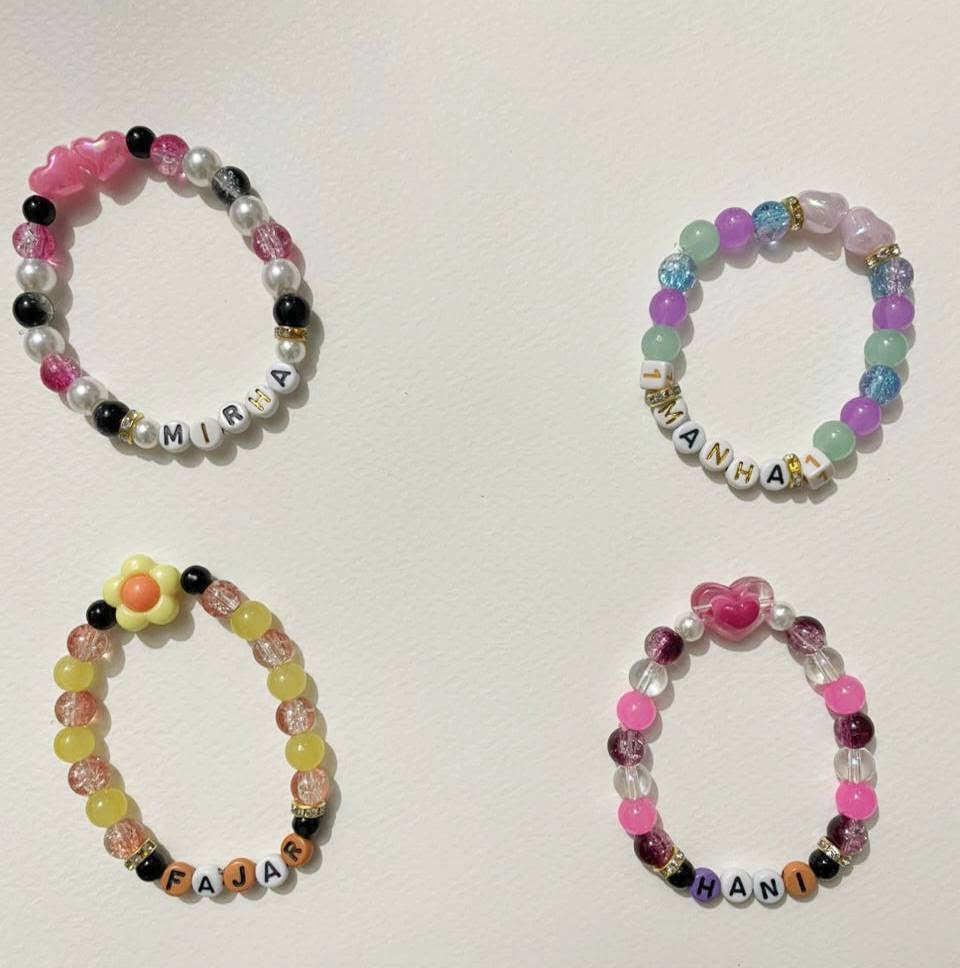 Customized Name Elastic Beaded Bracelets